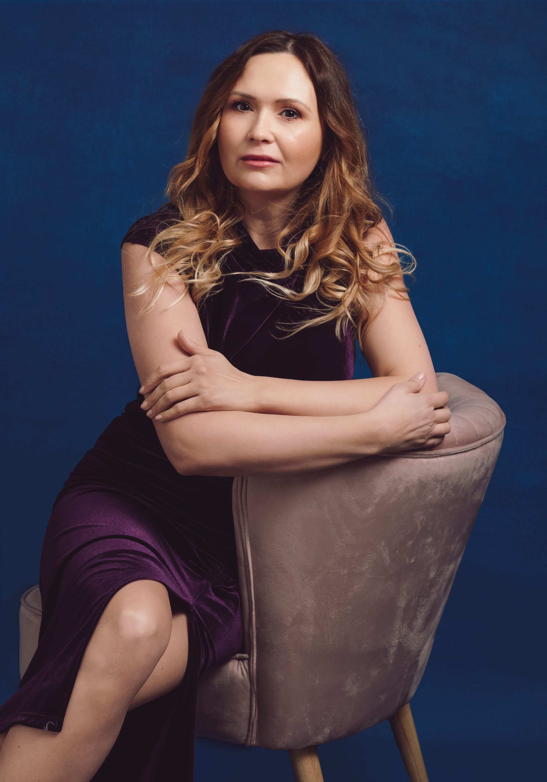 Portrait of Renata Clarke, identity researcher and writer working with identity as a living system.